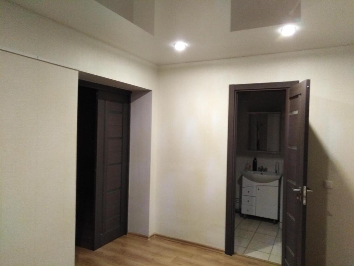 Apartment Tolbyhina 17A ยารอสลาเวล ภายนอก รูปภาพ